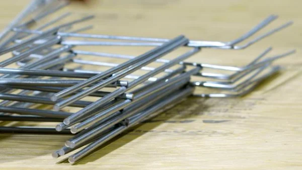 Heavy Duty Step Stakes (25ct Box) product photo